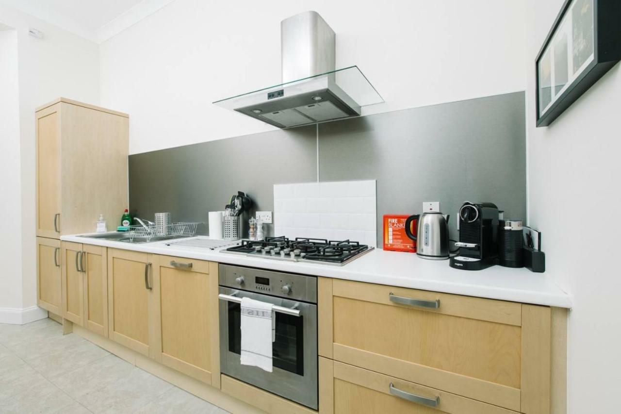 Joivy Great Location! Heart Of City Centre 3Bed Apartment Edimburgo Exterior foto